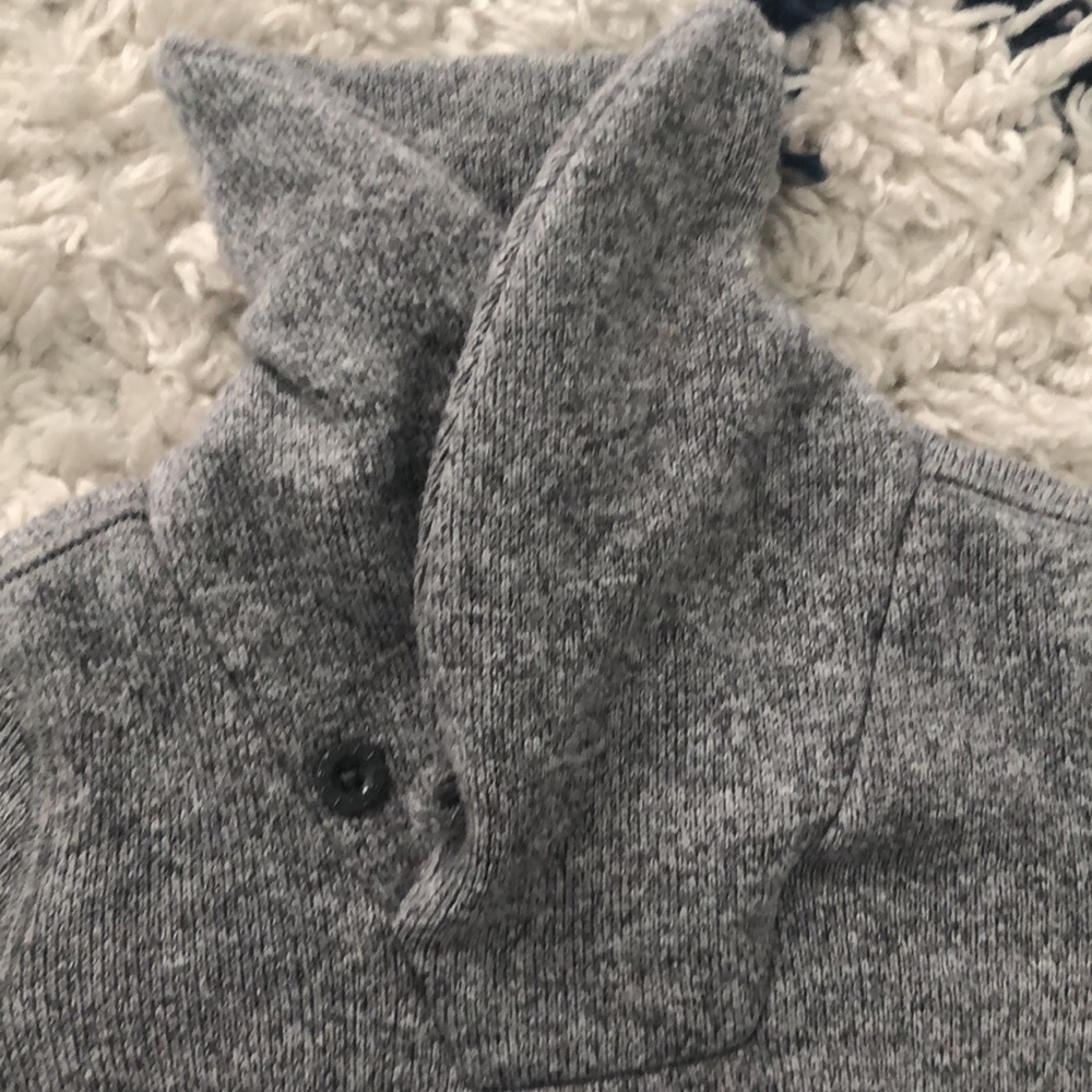 Gap Toddler sweater - Picture 2 of 5